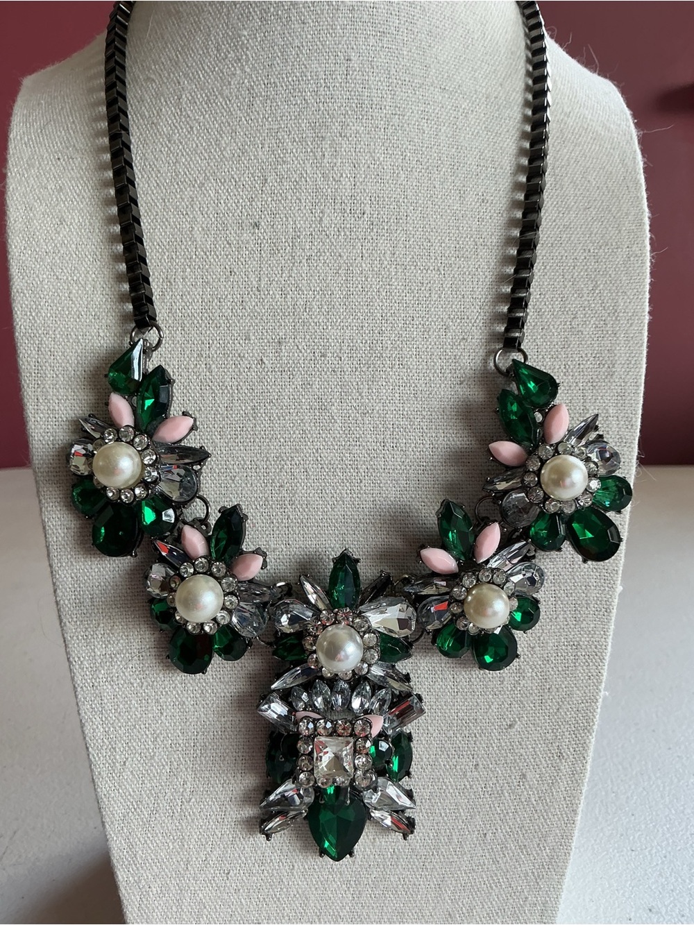 Green and Silver Tone Gem Necklace